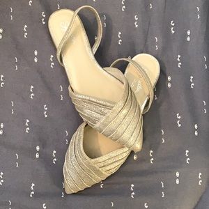 Seychelles Silver Pointed toe heel strap size 7